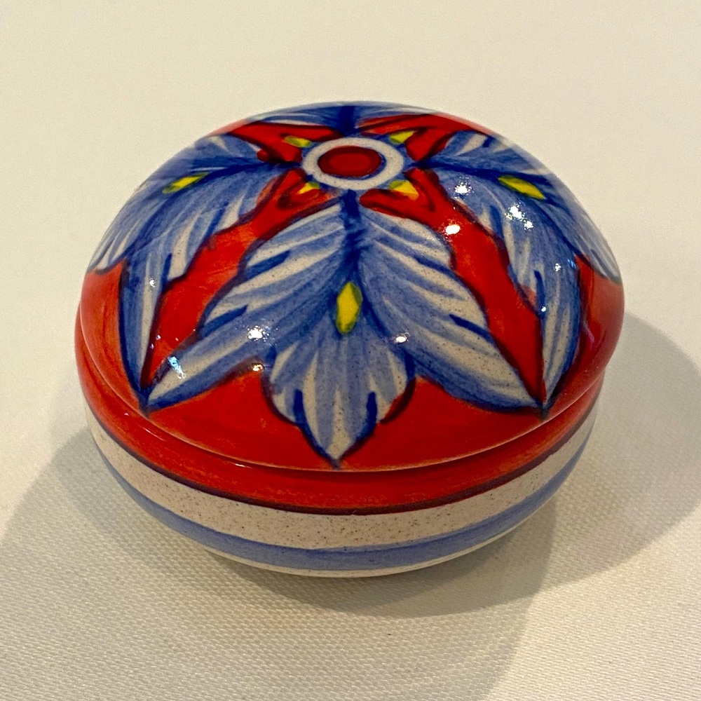 El Frate Deruta Italy Small Round Ceramic Trinket Box Blue Flower Hand Painted